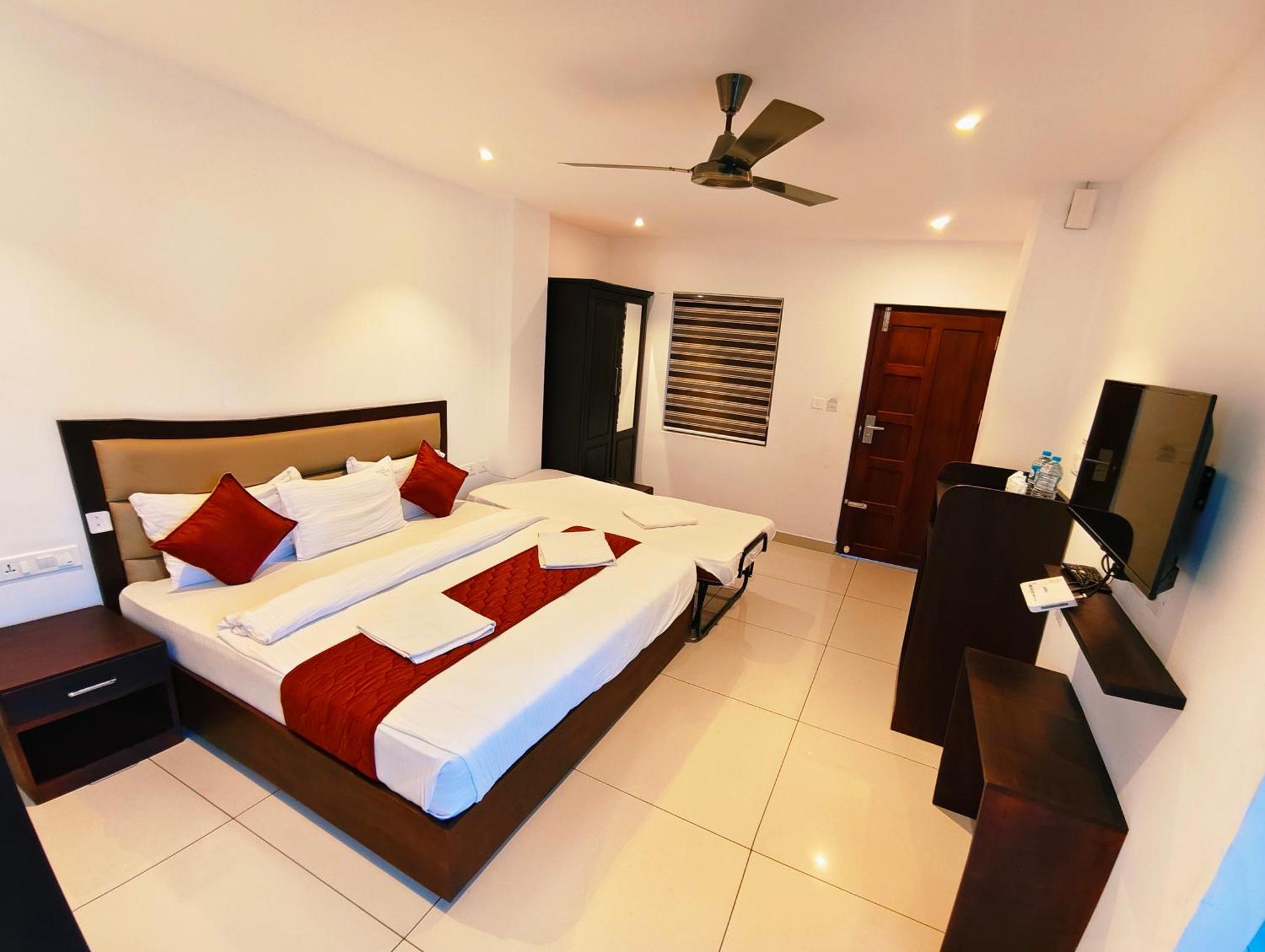 Spring Valley Resort Thekkady Exterior photo