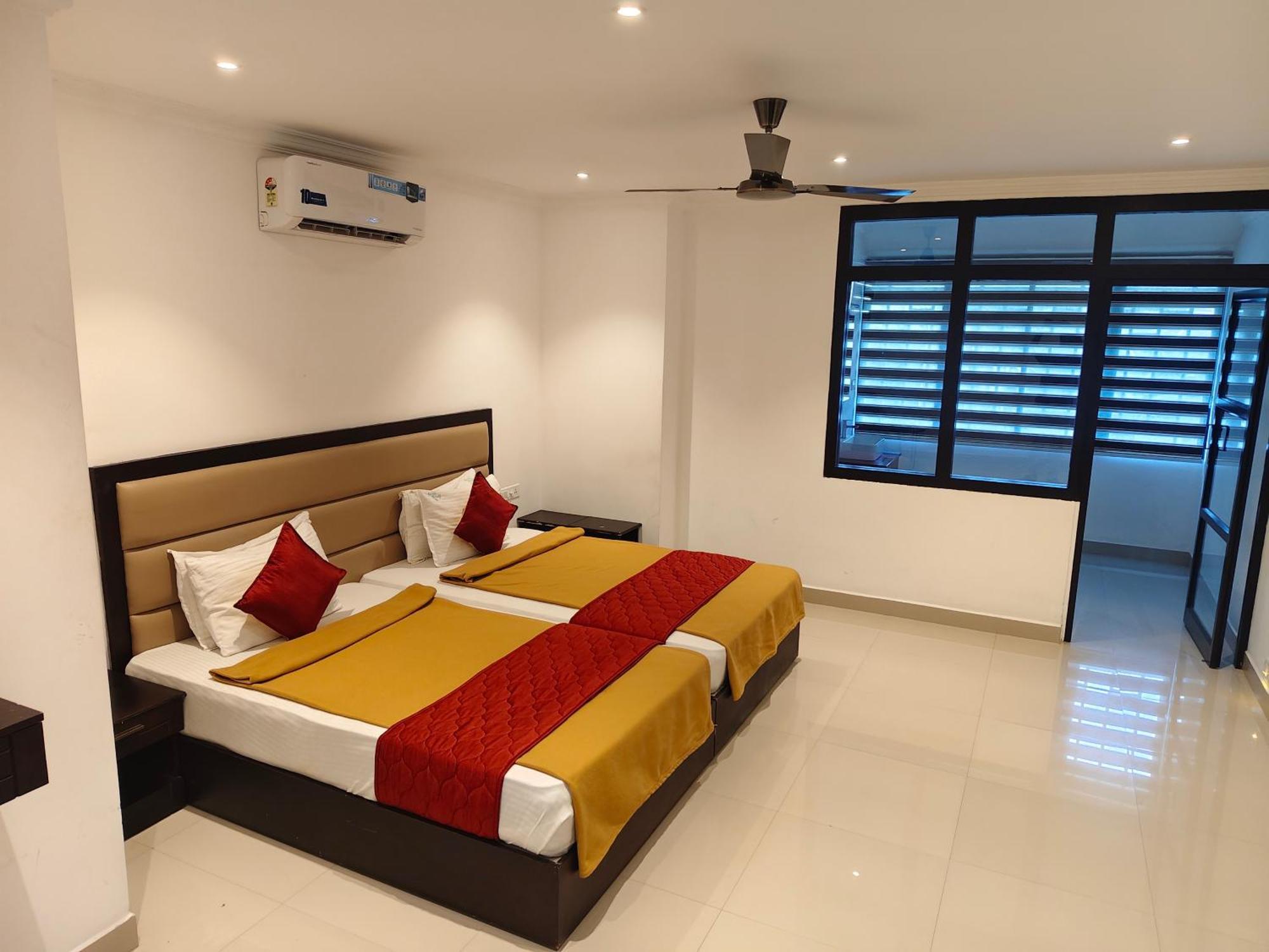 Spring Valley Resort Thekkady Exterior photo