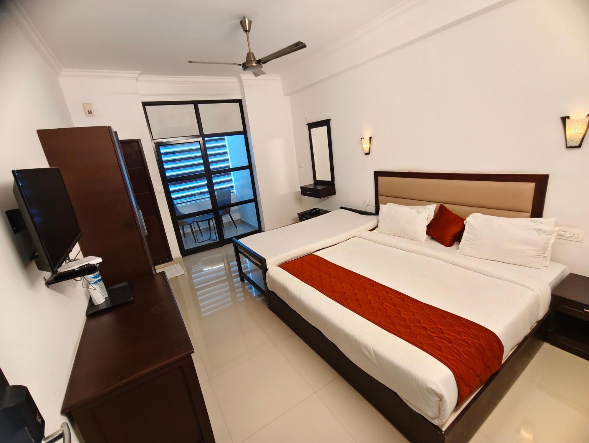 Spring Valley Resort Thekkady Exterior photo