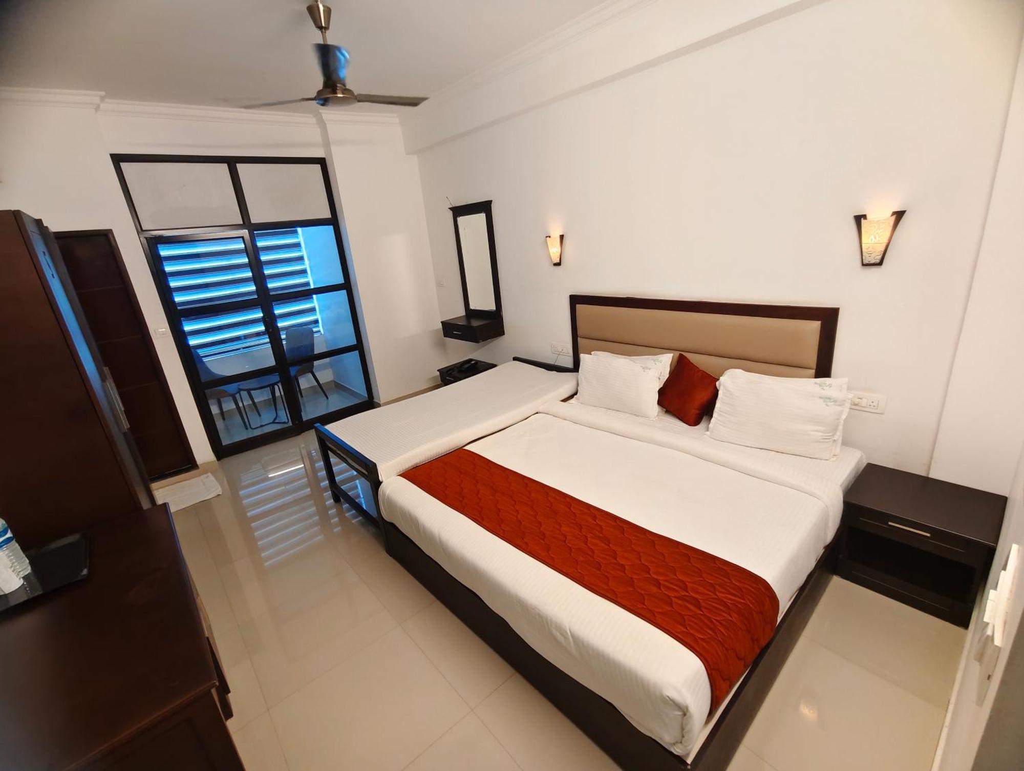 Spring Valley Resort Thekkady Exterior photo