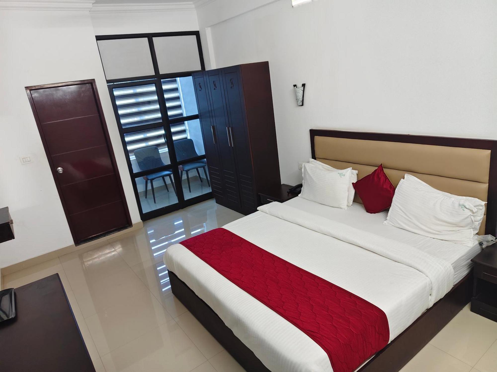 Spring Valley Resort Thekkady Exterior photo